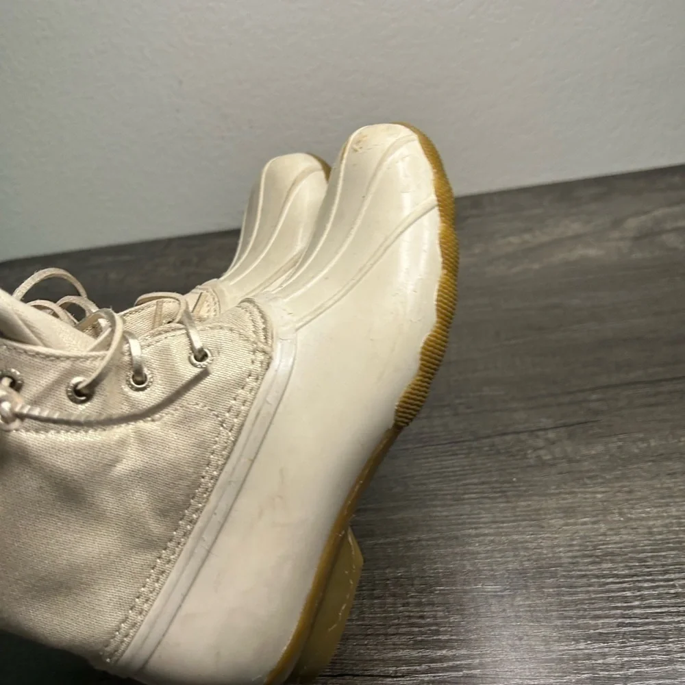 Sperry pre owned